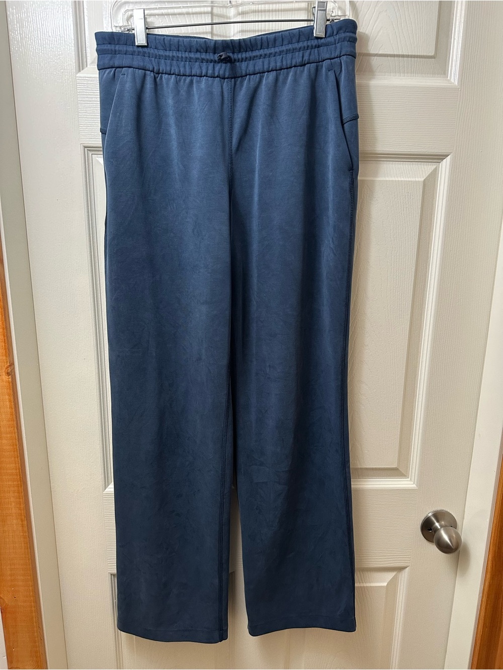 Lululemon Softstreme Pants Size 6 Navy
